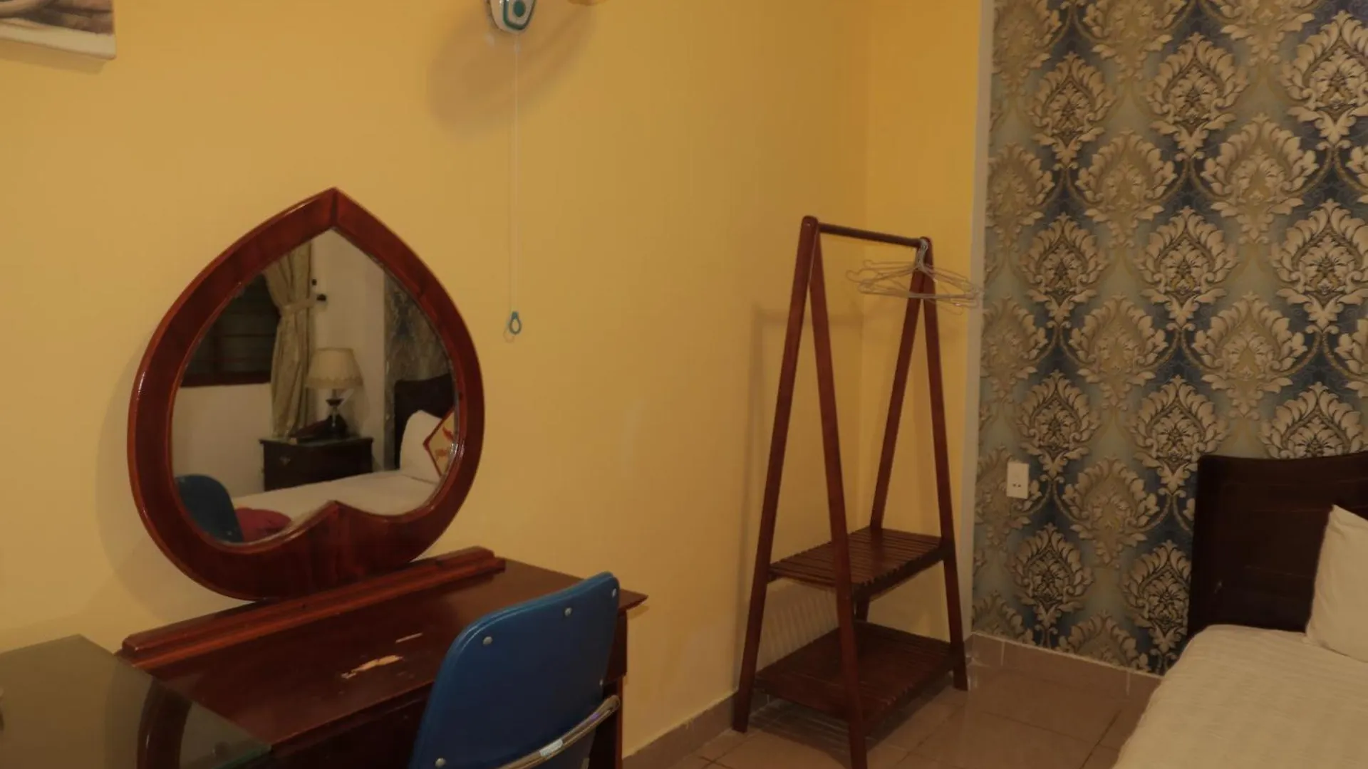 Thien Hoang Hotel فونج تاو