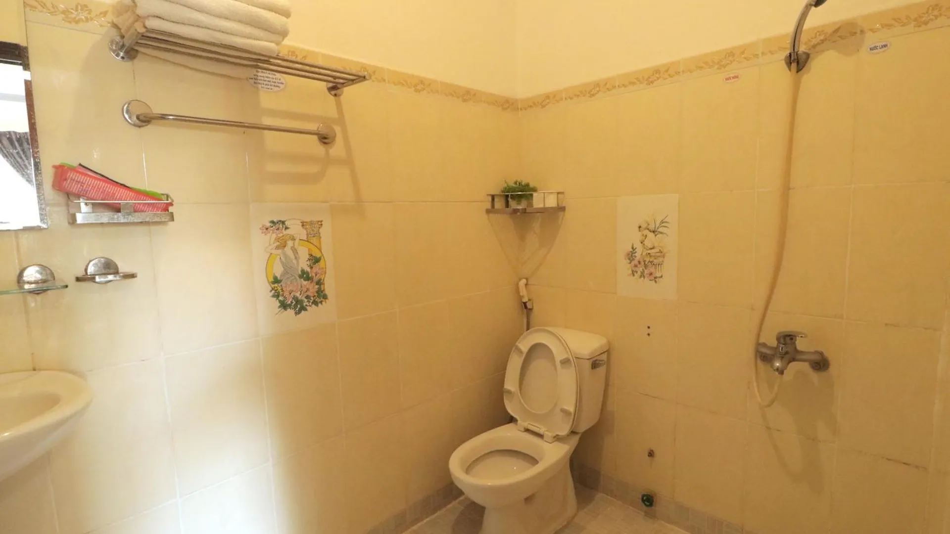 Thien Hoang Hotel فونج تاو 2*,