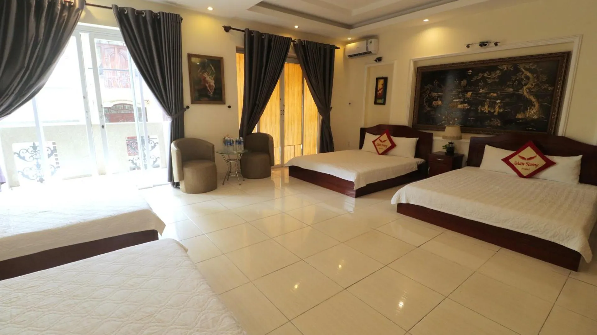 Thien Hoang Hotel فونج تاو