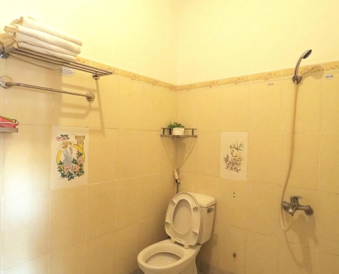 Thien Hoang Hotel فونج تاو